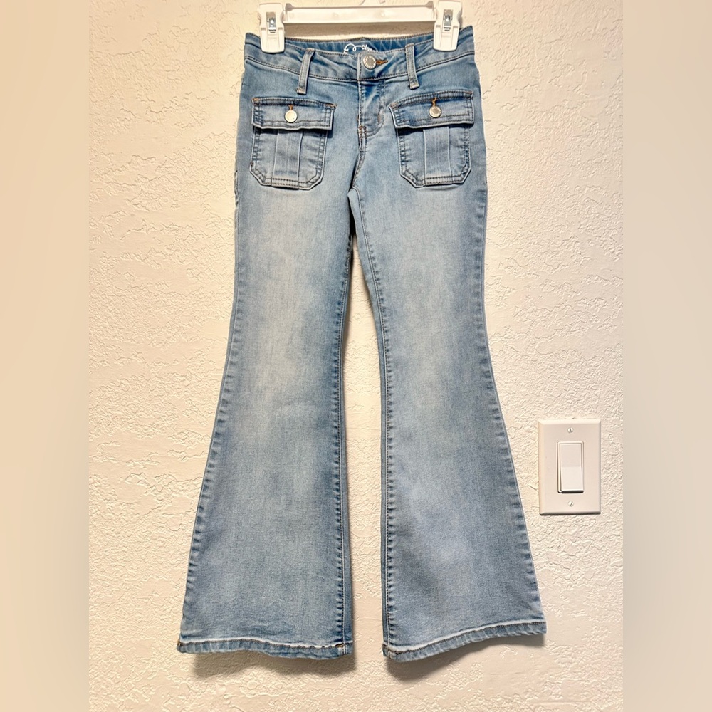 Art Class Girls Denim Jeans with front cargo pockets and adjustable waistband